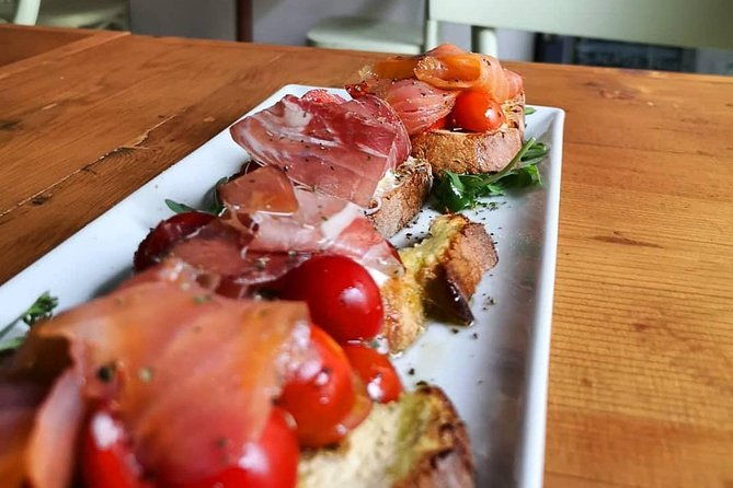 wine-and-food-tasting-experience-in-lecce-old-town