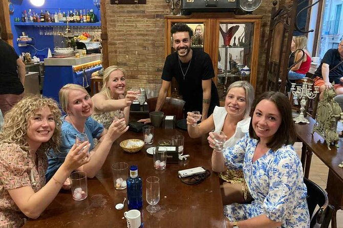 wine-and-tapas-walking-tour-in-malaga