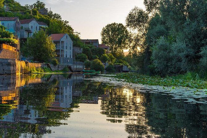 wine-food-pairing-speedboat-ride-to-the-expansive-skadar-lake