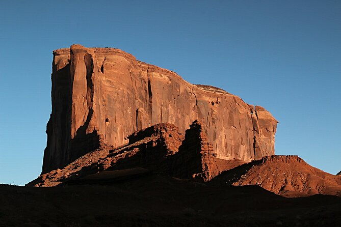 2-5-hours-of-monument-valleys-backcountry-4x4-tour