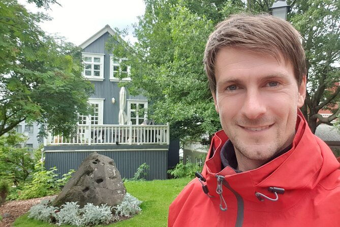2-hour-reykjavik-private-walking-tour