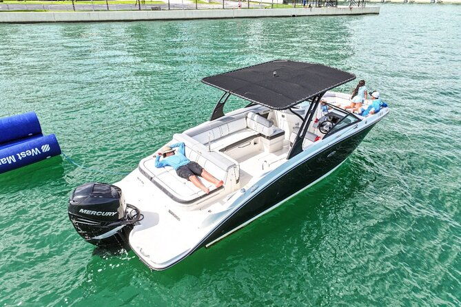 2-hours-private-miami-boat-tour-with-champagne