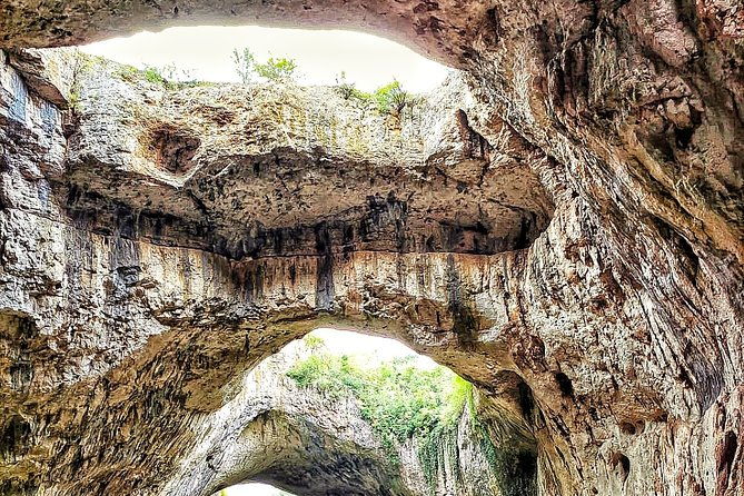 3-caves-tour-saeva-dupka-eyes-of-god-cave-devetashka-cave
