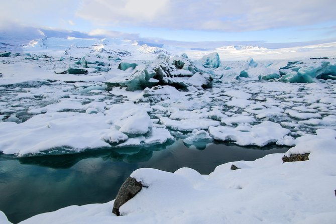 3-day-ice-cave-south-coast-golden-circle-and-northern-lights