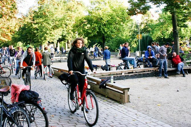 3-hour-alternative-berlin-bike-tour-vibes-of-berlin
