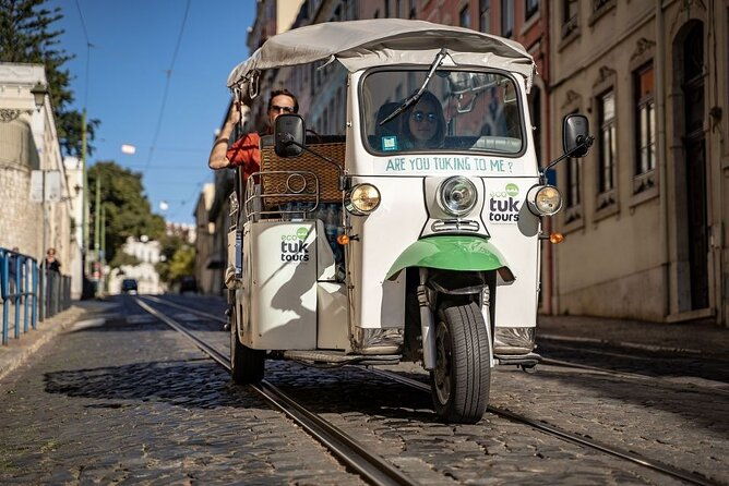 3-hours-private-lisbon-food-tuk-tour