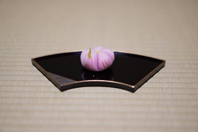 a-90-min-tea-ceremony-workshop-in-the-authentic-tea-room