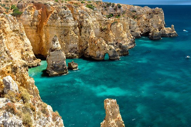 algarve-from-the-sea-portimao-includes-boat-trip-to-benagil-caves-and-lagos