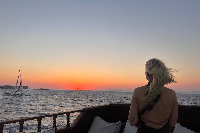 all-inclusive-sunset-cruise-with-dinner-unlimited-aperol-spritz-beer-wine