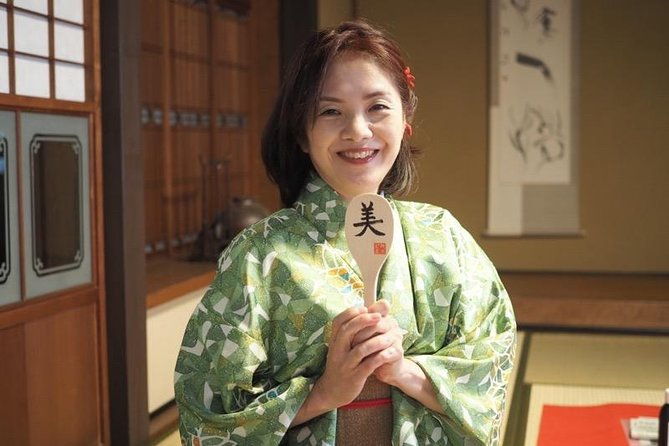 an-amazing-set-of-cultural-experience-kimono-tea-ceremony-and-calligraphy