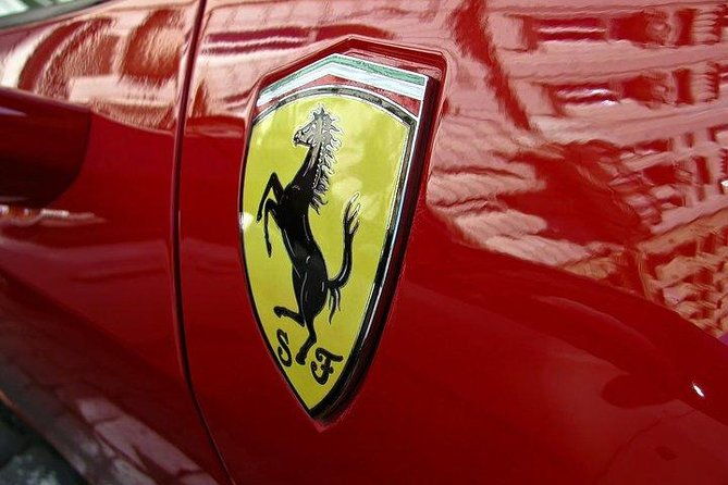 balsamic-vinegar-pavarotti-and-ferrari-museum-tour