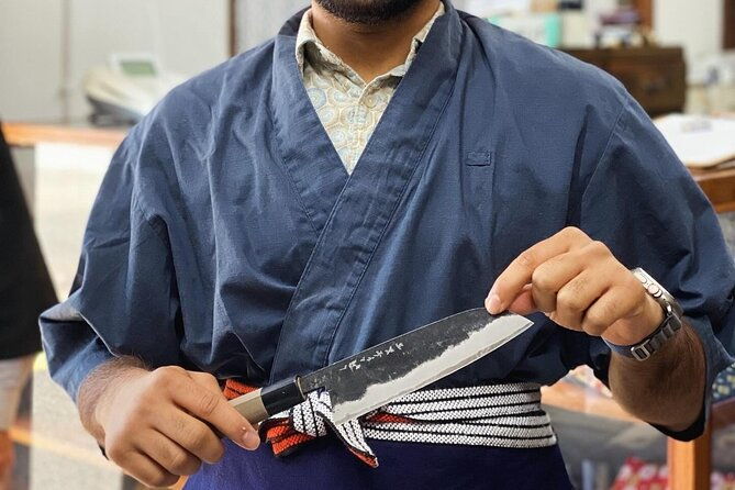 beginner-friendly-knife-sharpening-fitting-handle-workshop