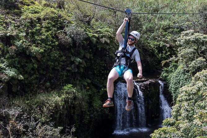 big-island-zipline-over-kolekole-falls