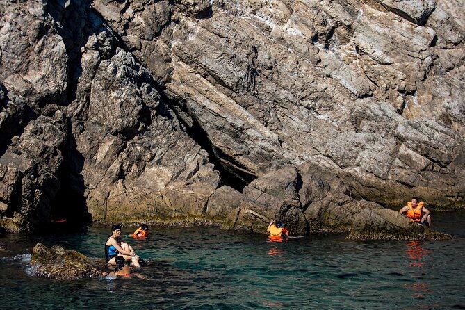 blue-cave-premium-half-day-tour-with-panoramic-old-town-view