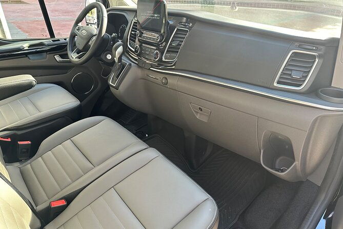 book-private-transfers-from-barcelona-airport-to-barcelona-city