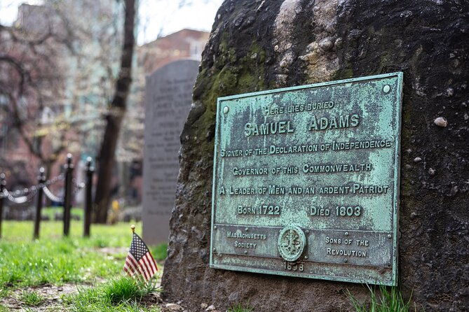 boston-north-end-to-freedom-trail-food-history-walking-tour