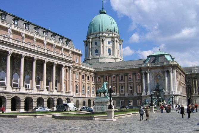 budapest-one-way-private-transfer-to-or-from-airport
