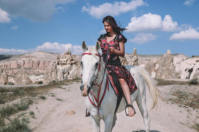 cappadocia-horse-riding-experience-sunrise-sunset-daytime