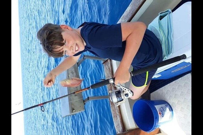 captain-manolis-fishing-with-barbecue-on-the-boat