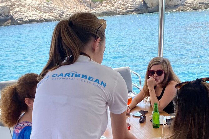 catamaran-cruise-in-the-frioul-archipelago-in-marseille
