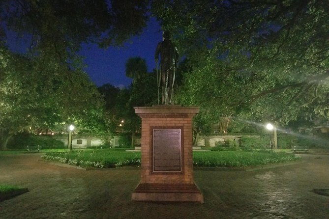 charlestons-pleasing-terrors-night-time-walking-ghost-tour