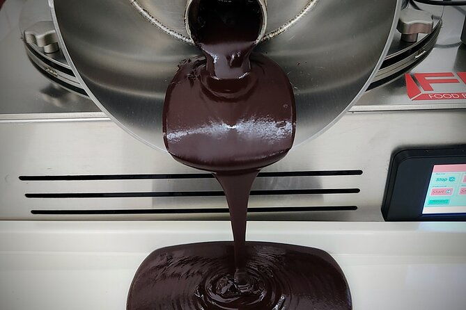 chocolate-lesson-in-modica-for-small-groups