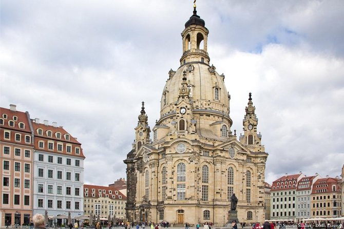city-tour-and-castle-tour-with-green-vaults-parade-rooms-and-much-more