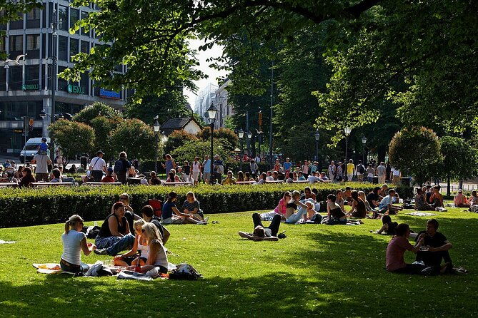 city-tour-with-food-tasting-in-helsinki