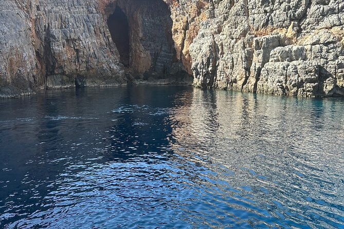 crete-yacht-cruises-6-hours-private-guided-cruise-in-ag-nikolaos