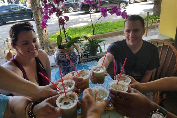 cultural-and-food-walking-tour-through-little-havana-in-miami