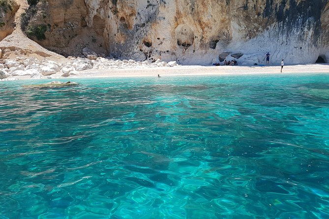daily-sailing-trip-in-the-orosei-coves-with-lunch