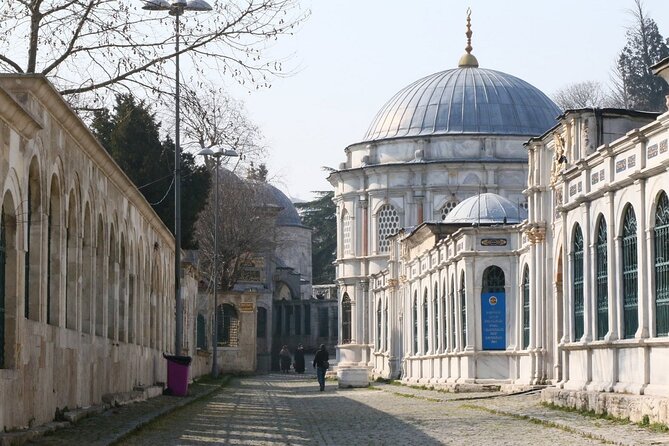 dolmabahce-palace-uskudarasian-side-afternoon-tour