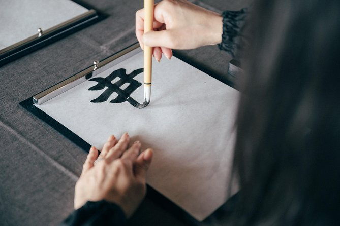 experience-japanese-calligraphy-tea-ceremony-at-a-traditional-house-in-nagoya