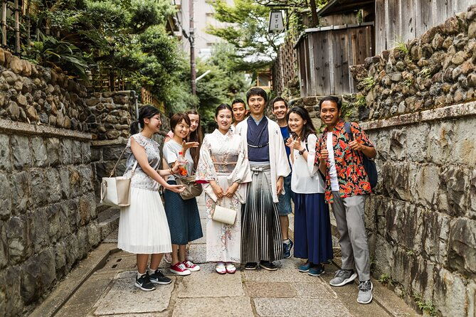 explore-gion-the-iconic-geisha-district-on-a-private-custom-tour