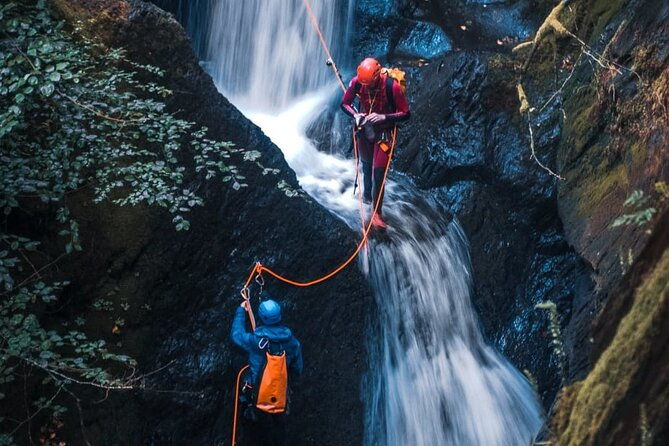 extreme-canyoning-in-snowdonia