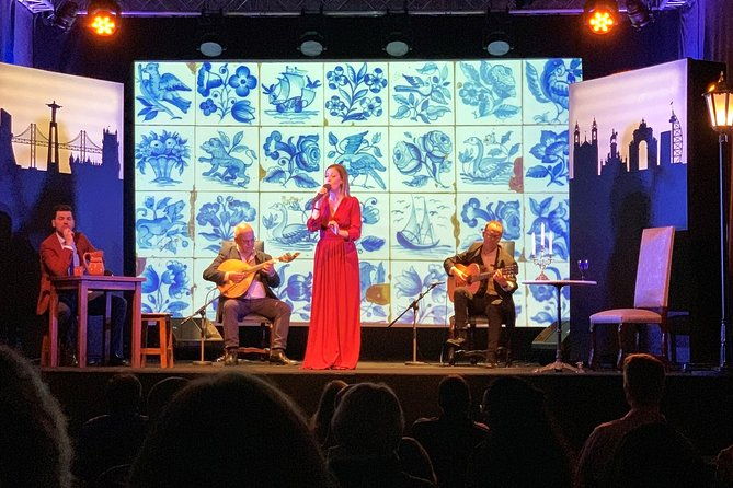 fado-in-chiado-live-show-in-lisbon-on-stage-for-over-15-years