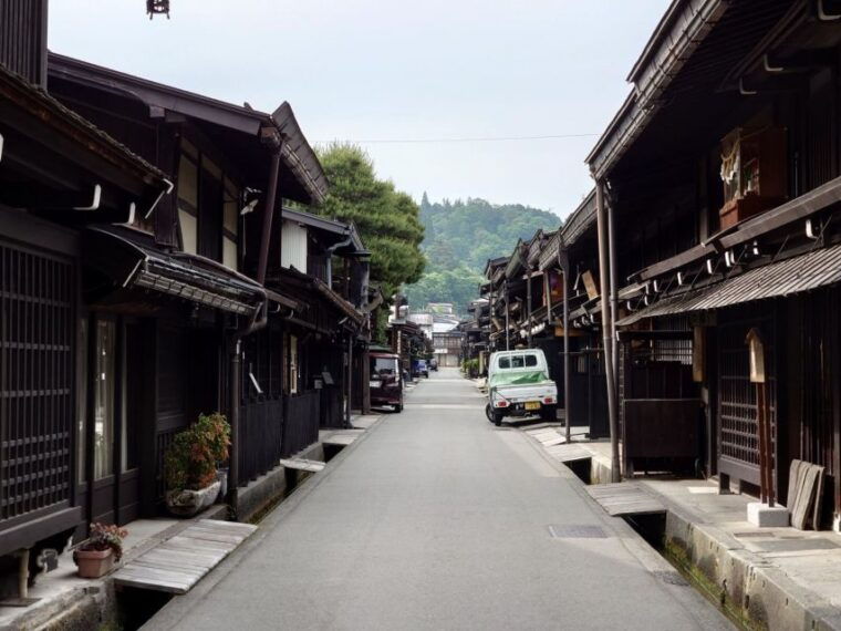 from-takayama-guided-day-trip-to-takayama-and-shirakawa-go