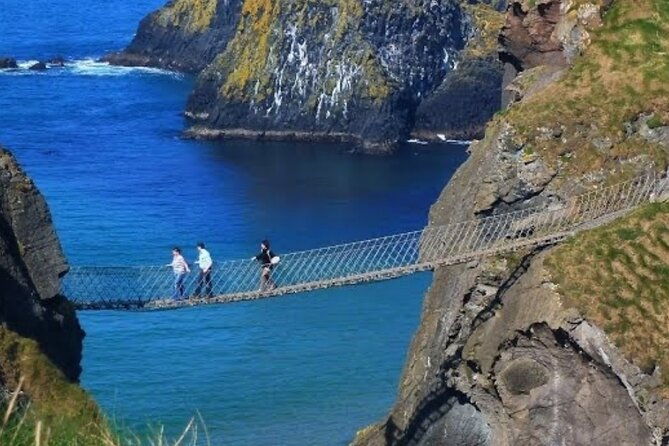 giants-causeway-and-belfast-2-days-with-private-chauffeur-tour