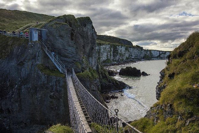 giants-causeway-and-titanic-experience-from-belfast-port