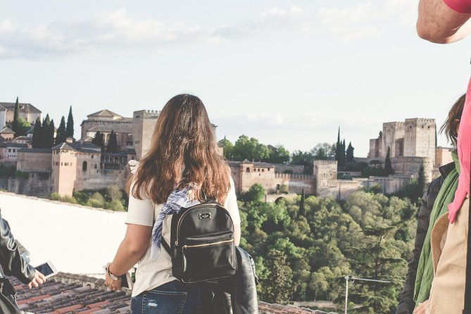 golden-hour-in-granada-sunset-walking-tour-with-play-granada