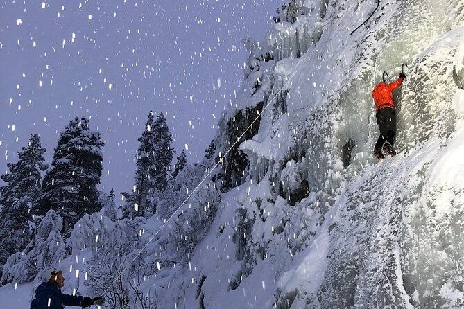 guided-ice-climbing-activity-in-pyha