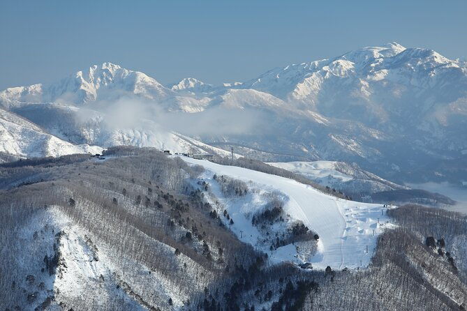 hakuba-iwatake-snowfield-1-day-lift-passgear-and-clothing-rental