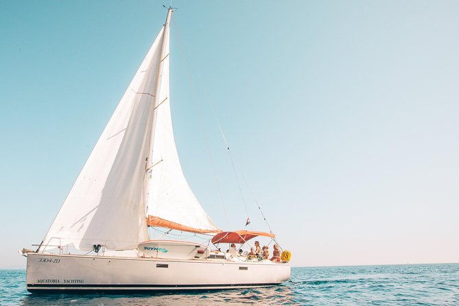 half-day-sailing-on-a-comfort-yacht-around-hvar-and-pakleni-islands-small-group
