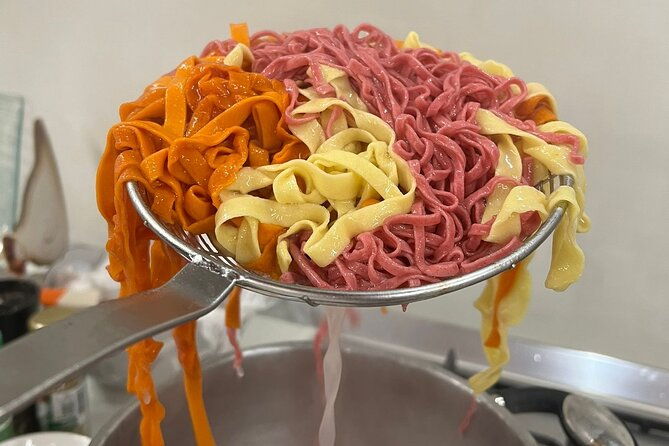 hands-on-cooking-class-with-the-somelier-in-venice