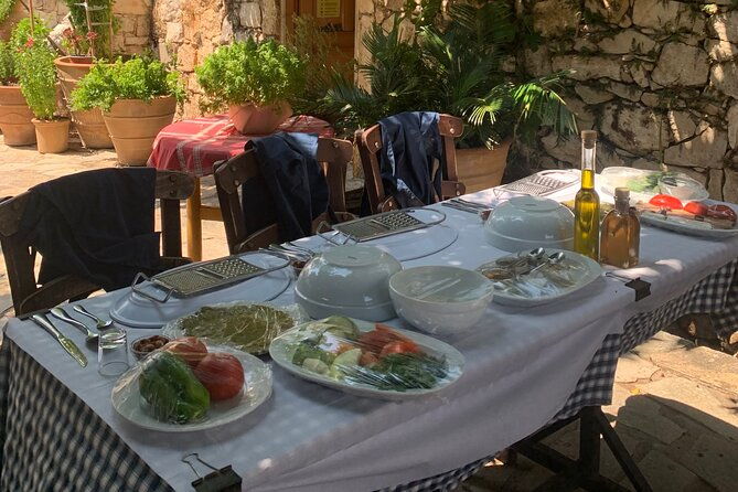 heraklion-cretan-private-cooking-lesson-with-lunch-in-arolithos