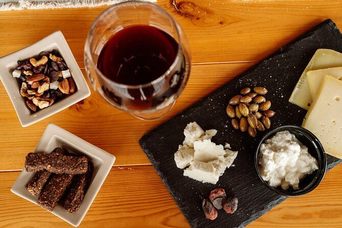 heraklion-private-half-day-wine-tasting-tour-in-lyrarakis-winery
