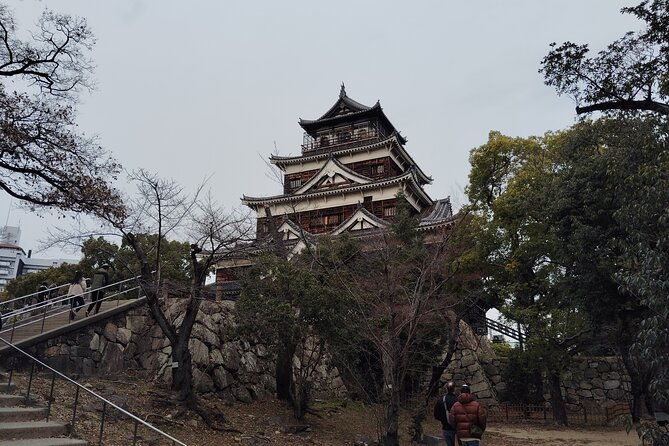 hiroshima-castle-1h-guide-tour