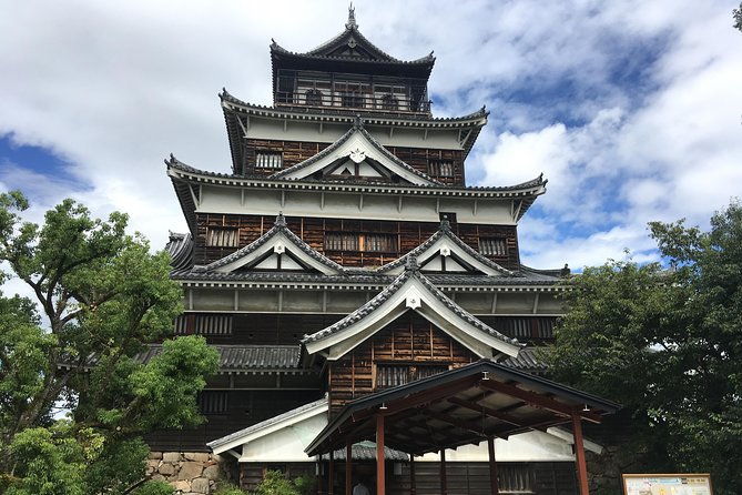 hiroshima-in-a-nutshell-morning-bike-adventure-2