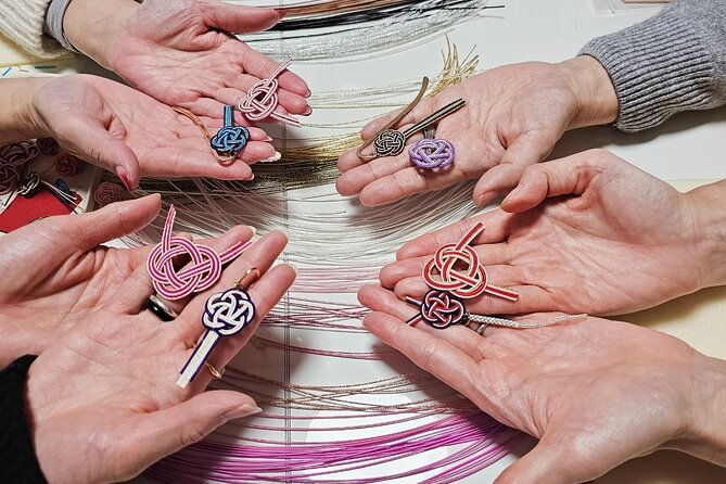 japanese-culture-experience-making-accessories-in-tokyo-asakusa