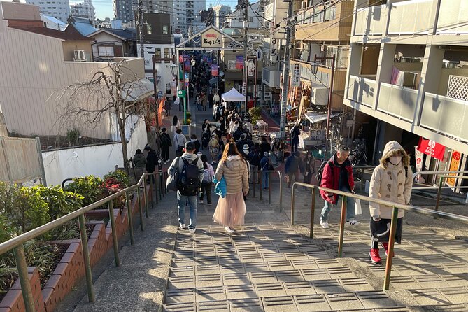 japanese-dessert-sake-pairing-retro-tokyo-walk-w-local-guide